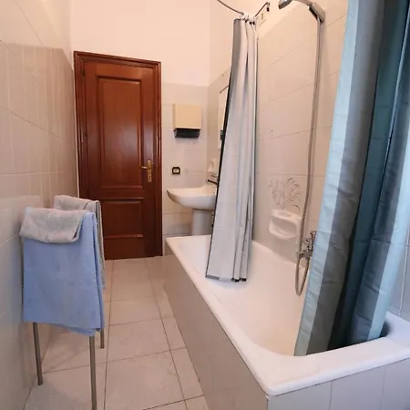 Cavour & Savoia Bari