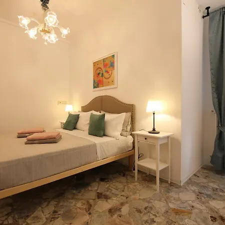 Cavour & Savoia * בארי